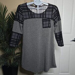 NWT Reborn gray / black knit dress sz small